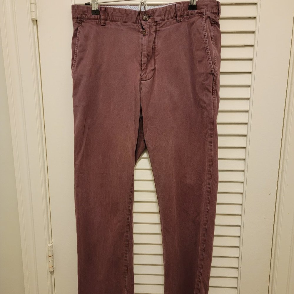 Southern Tide SkipJack Men's Chinos, Size 34x32 Purple/Wine Red Trim Fit